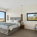 Alchaca - New Magnificent With Infinity Pool & Tennis Villa Koilás