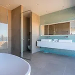 Alchaca - New Magnificent With Infinity Pool & Tennis Villa Koilás