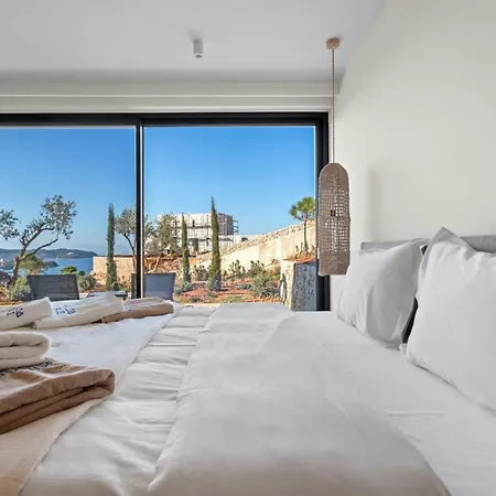 Villa Alchaca - New Magnificent With Infinity Pool & Tennis *