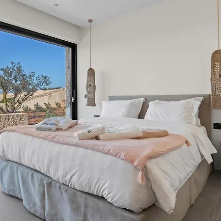 Alchaca - New Magnificent With Infinity Pool & Tennis Villa *