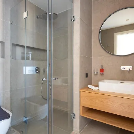 Alchaca - New Magnificent With Infinity Pool & Tennis Villa *