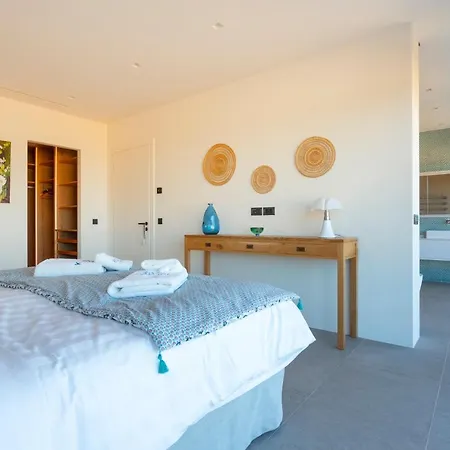 Alchaca - New Magnificent With Infinity Pool & Tennis *