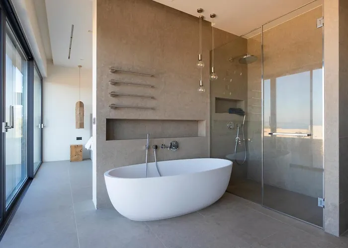 Villa Alchaca - New Magnificent With Infinity Pool & Tennis *