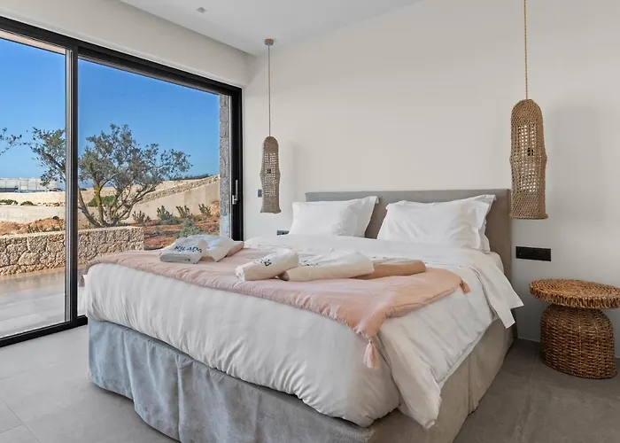 Alchaca - New Magnificent With Infinity Pool & Tennis Villa *