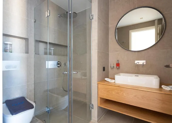 Alchaca - New Magnificent With Infinity Pool & Tennis Villa *