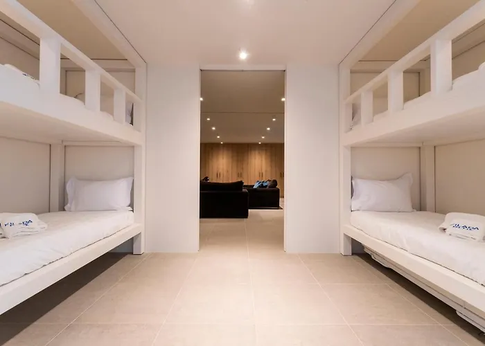 Alchaca - New Magnificent With Infinity Pool & Tennis Villa Koilás