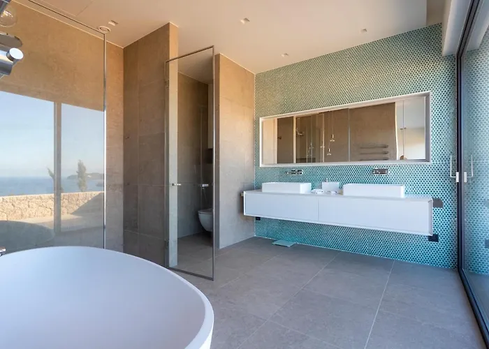 Alchaca - New Magnificent With Infinity Pool & Tennis Villa Koilás