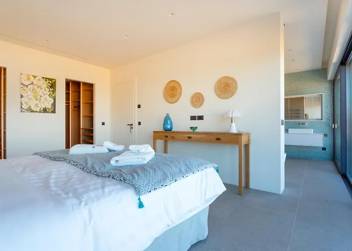 Alchaca - New Magnificent With Infinity Pool & Tennis *