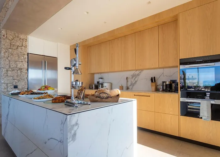 Alchaca - New Magnificent With Infinity Pool & Tennis *